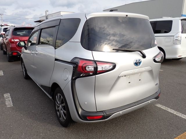 TOYOTA SIENTA 2019/3