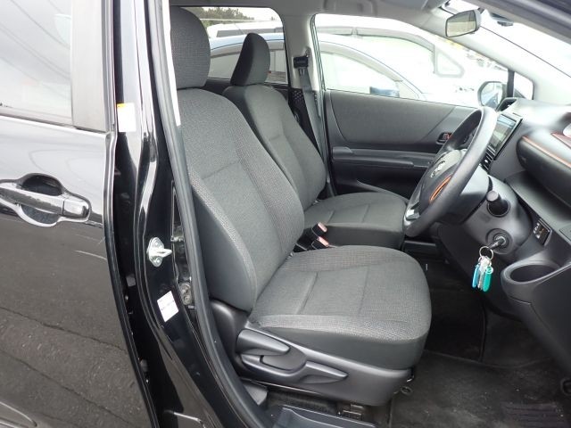 TOYOTA SIENTA 2020/8