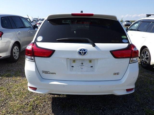 TOYOTA COROLLA FIELDER 2018/9