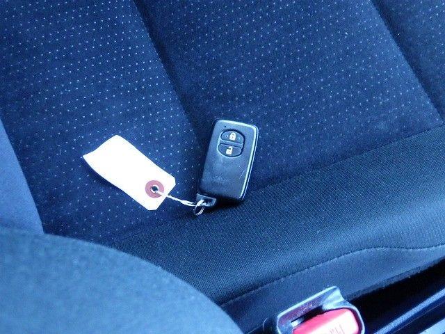 TOYOTA COROLLA FIELDER 2018/9