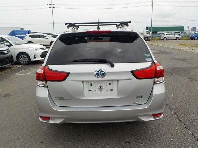 TOYOTA COROLLA FIELDER 2019/5
