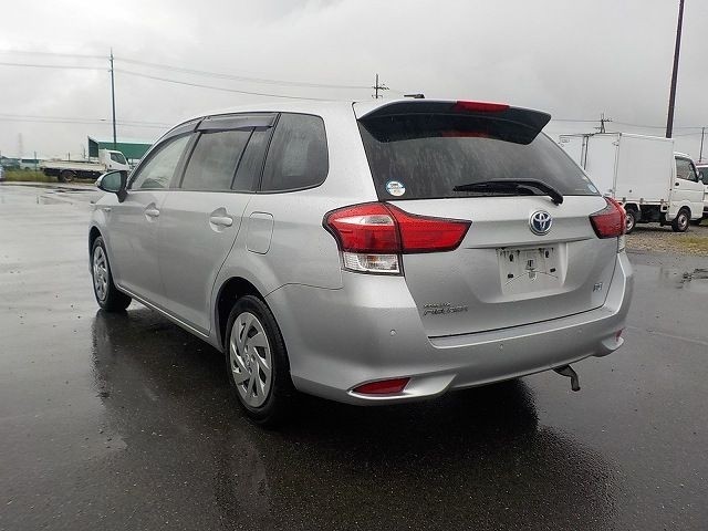 TOYOTA COROLLA FIELDER 2019/5