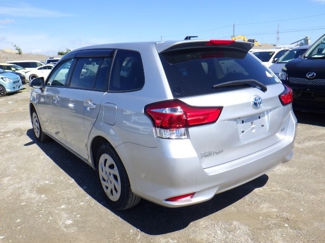 TOYOTA COROLLA FIELDER 2020/10