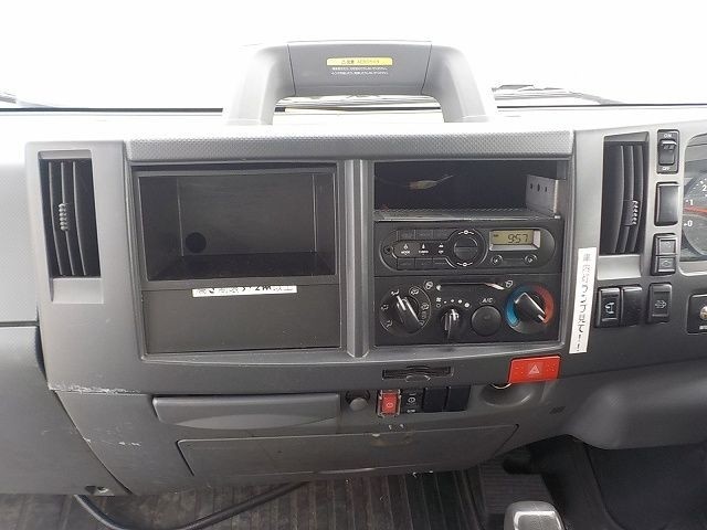 ISUZU ELF 2019/1