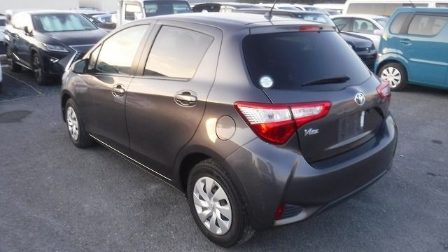 TOYOTA VITZ 2019/11