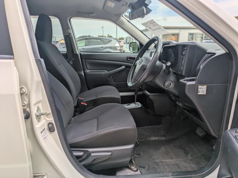 TOYOTA PROBOX VAN 2018/5