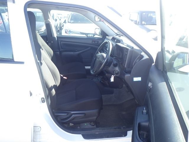 TOYOTA PROBOX VAN 2019/4