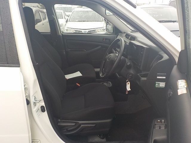 TOYOTA PROBOX VAN 2019/8