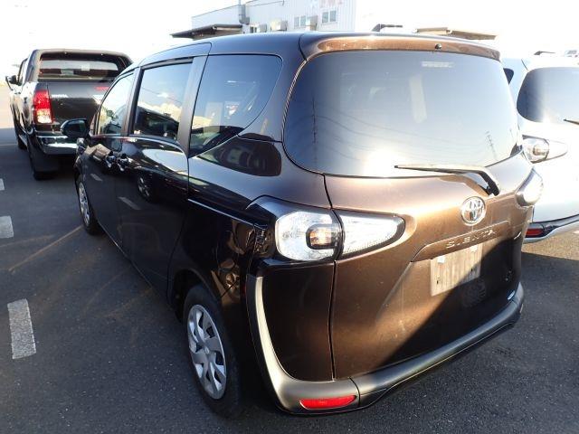 TOYOTA SIENTA 2017/6