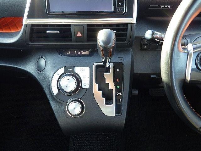 TOYOTA SIENTA 2018/3