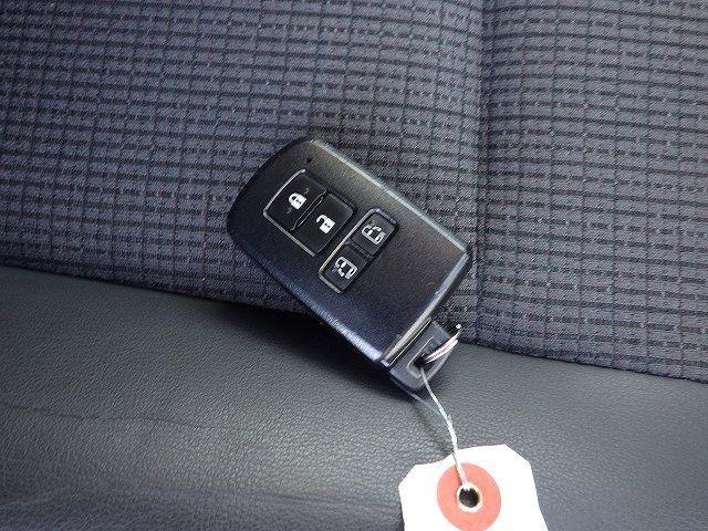 TOYOTA SIENTA 2018/7