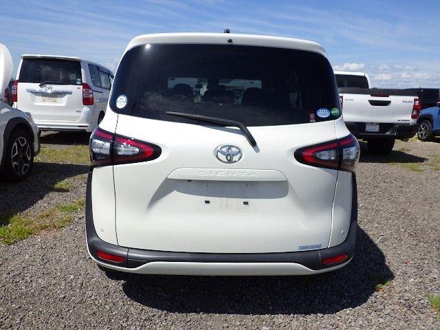 TOYOTA SIENTA 2018/7