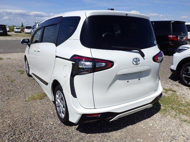TOYOTA SIENTA 2018/7