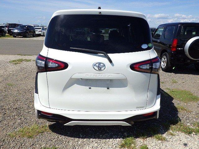 TOYOTA SIENTA 2018/7