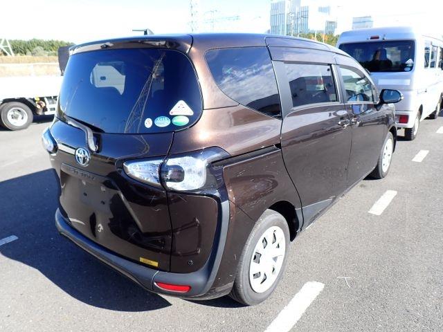 TOYOTA SIENTA 2018/7