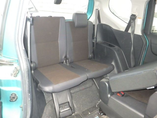 TOYOTA SIENTA 2019/1