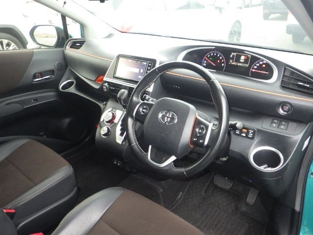 TOYOTA SIENTA 2019/1