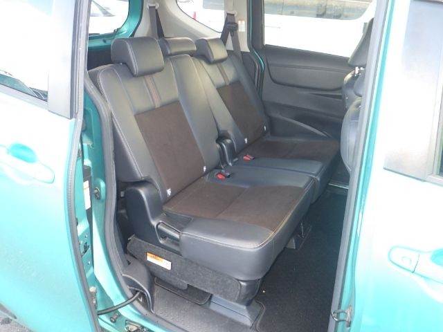 TOYOTA SIENTA 2019/3