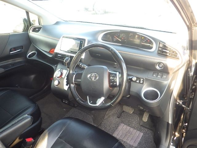 TOYOTA SIENTA 2019/4