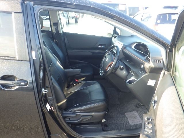 TOYOTA SIENTA 2019/4