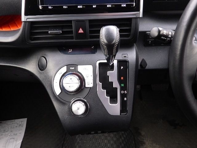 TOYOTA SIENTA 2019/4