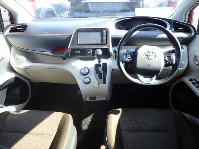 TOYOTA SIENTA 2019/5
