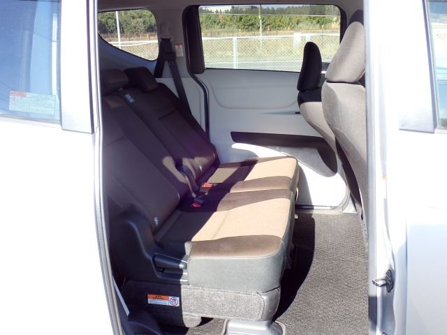 TOYOTA SIENTA 2019/7