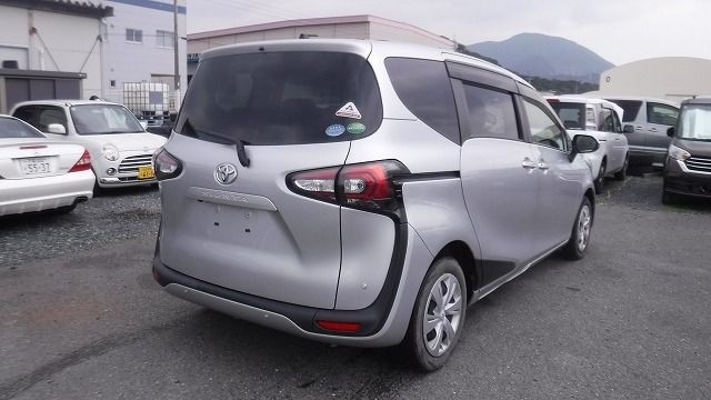 TOYOTA SIENTA 2019/9