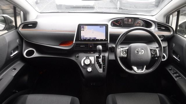 TOYOTA SIENTA 2019/9