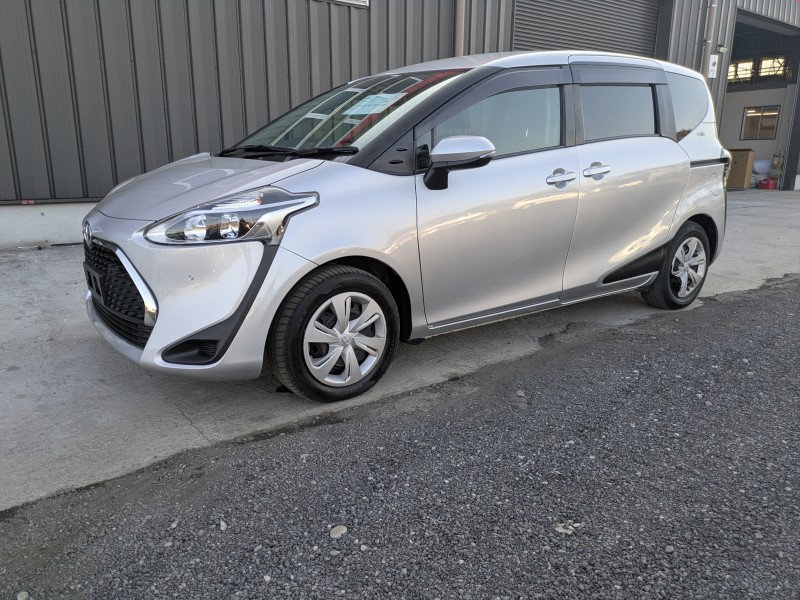 TOYOTA SIENTA 2019/10