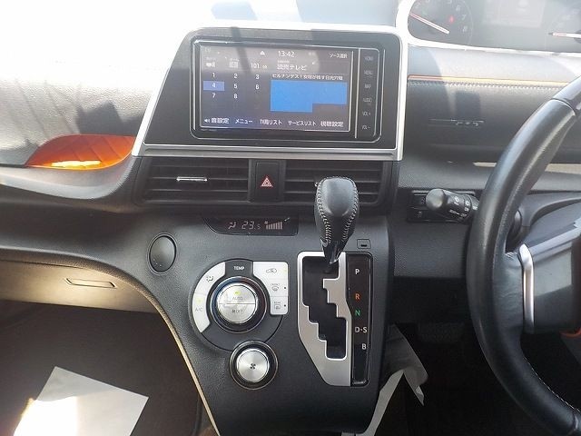 TOYOTA SIENTA 2019/10