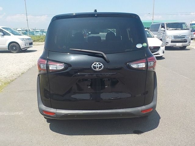 TOYOTA SIENTA 2019/10