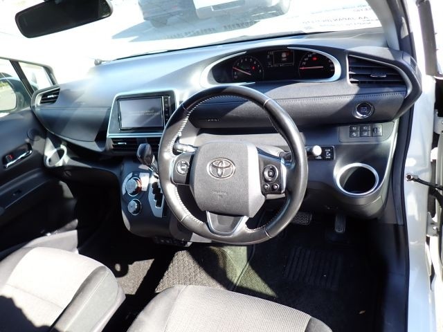 TOYOTA SIENTA 2020/1