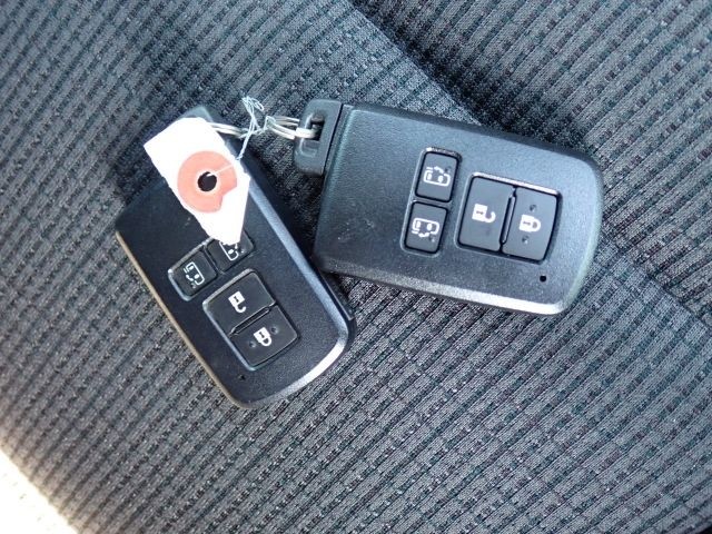 TOYOTA SIENTA 2020/1