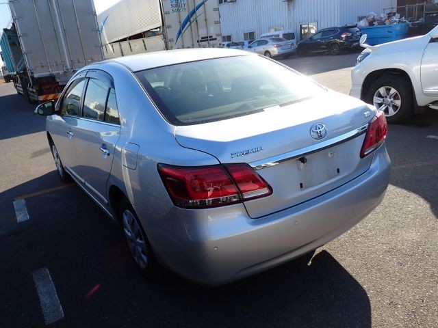 TOYOTA PREMIO 2019/11