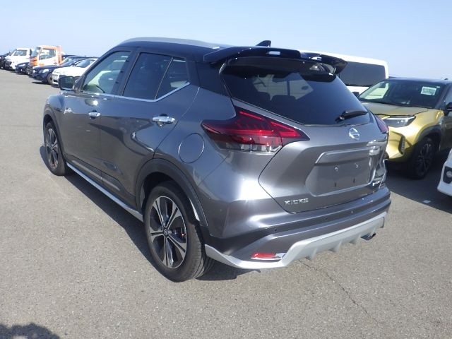 NISSAN KICKS 2020/10
