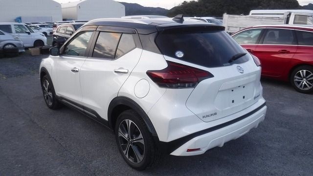 NISSAN KICKS 2020/11