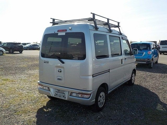 TOYOTA PIXIS VAN 2019/1