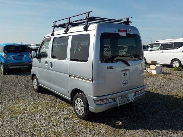 TOYOTA PIXIS VAN 2019/1