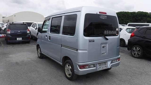 TOYOTA PIXIS VAN 2019/3