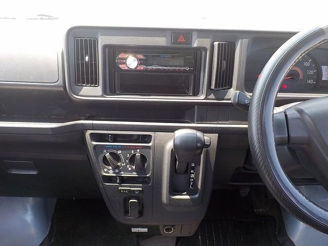 TOYOTA PIXIS VAN 2019/3