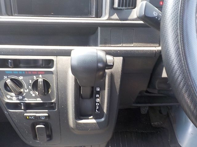 TOYOTA PIXIS VAN 2019/3