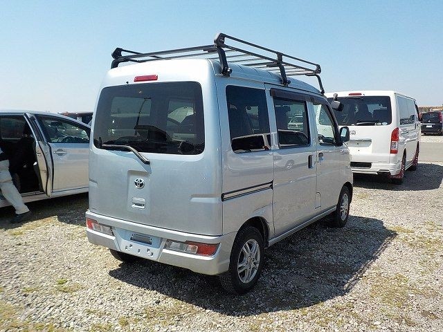 TOYOTA PIXIS VAN 2019/4