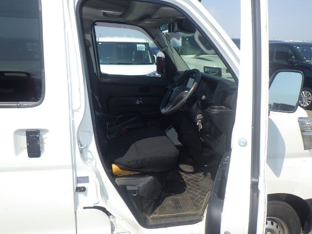 TOYOTA PIXIS VAN 2019/7