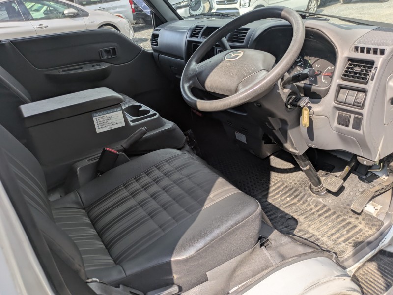 MAZDA BONGO VAN 2019/1