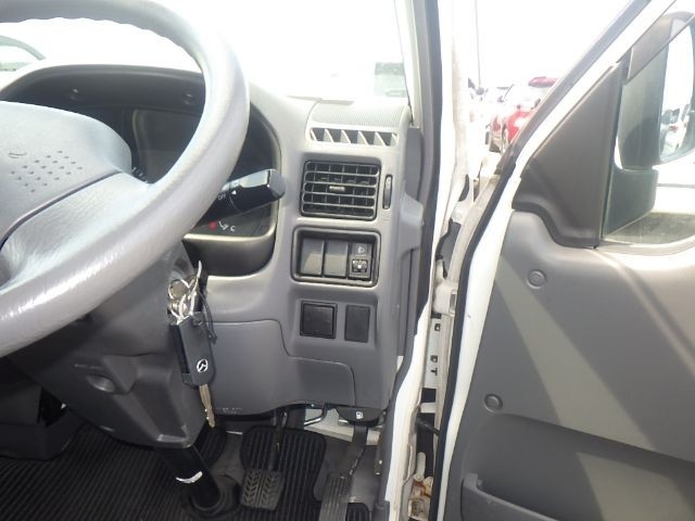 MAZDA BONGO VAN 2019/6