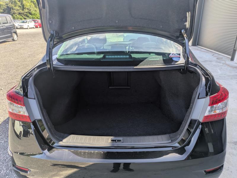 NISSAN SYLPHY 2018/3