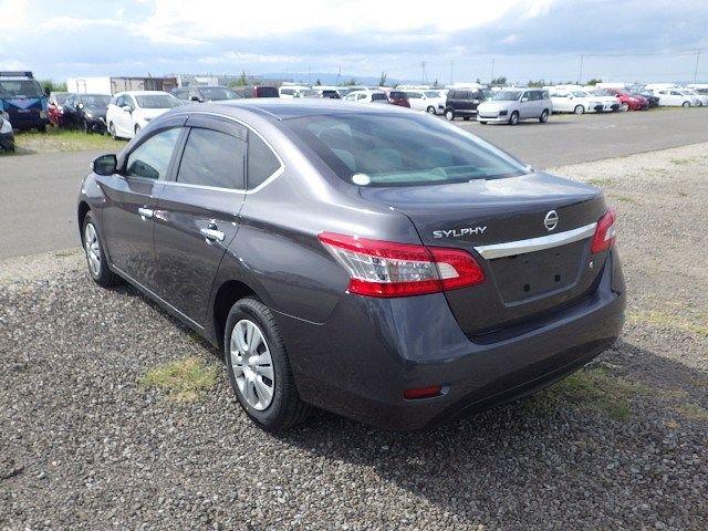 NISSAN SYLPHY 2018/7