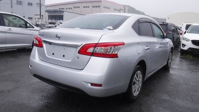 NISSAN SYLPHY 2019/5