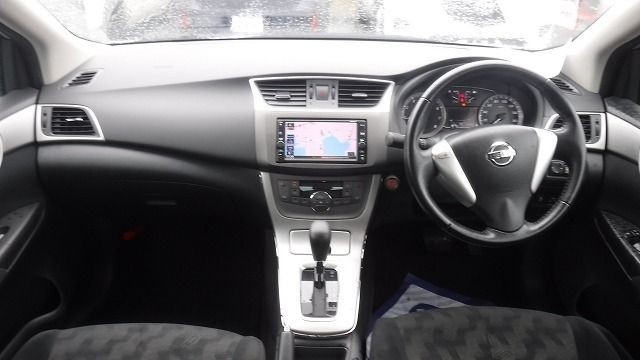 NISSAN SYLPHY 2019/5